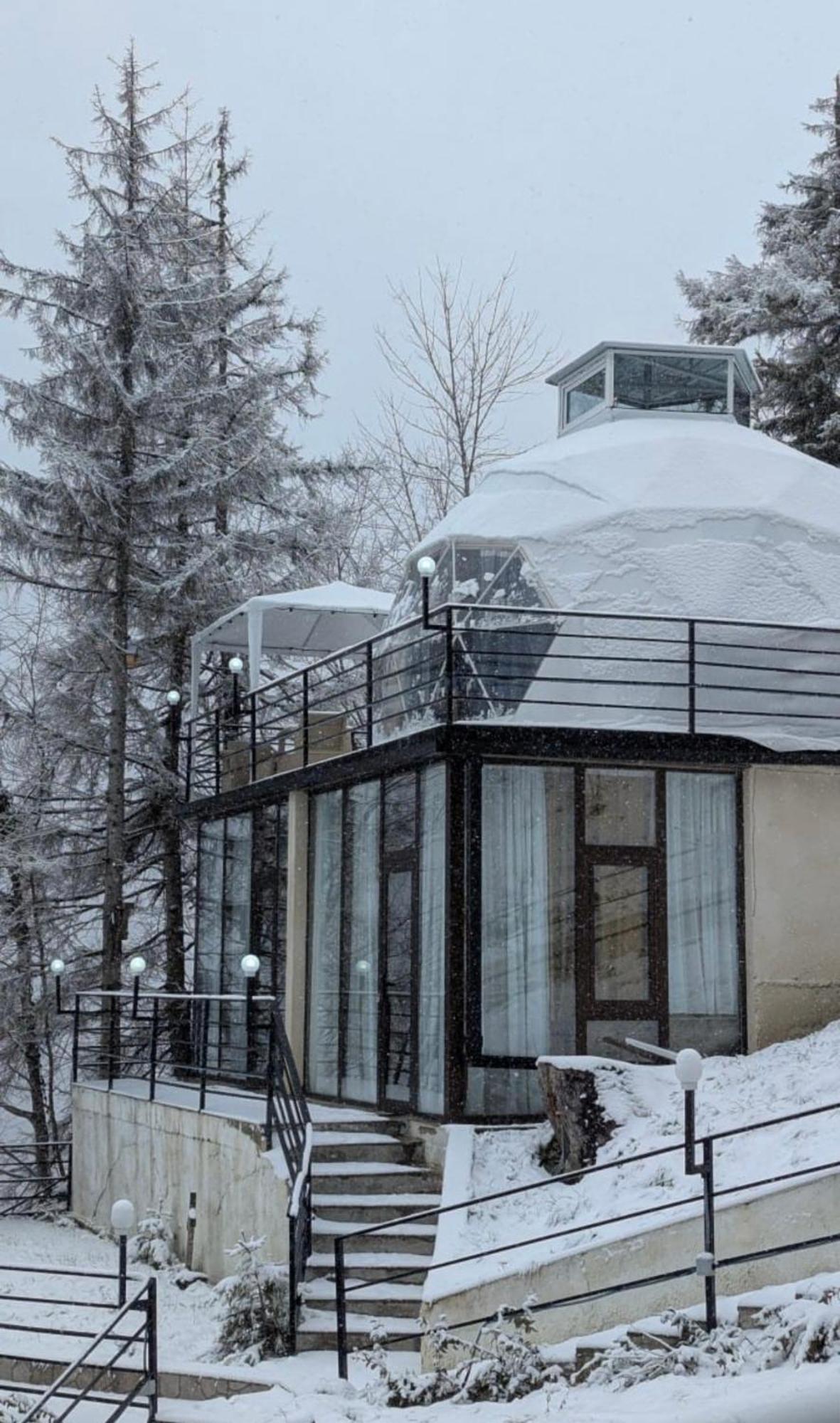 Hotel Sairme Glampings Extérieur photo